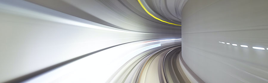 illustration d'un metro en movement pour le transfert de données